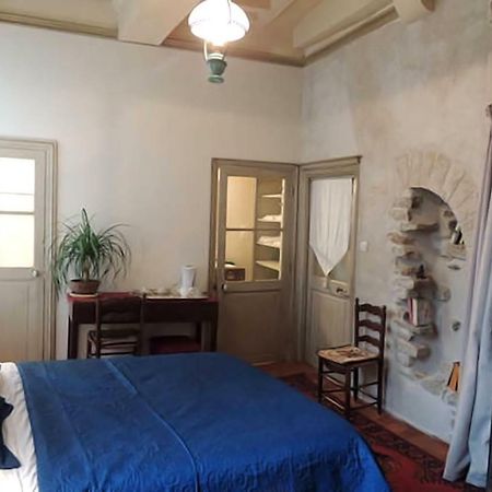 كلوني Maison Romane 1136 المظهر الخارجي الصورة