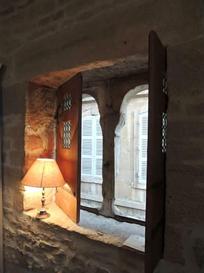 كلوني Maison Romane 1136 المظهر الخارجي الصورة