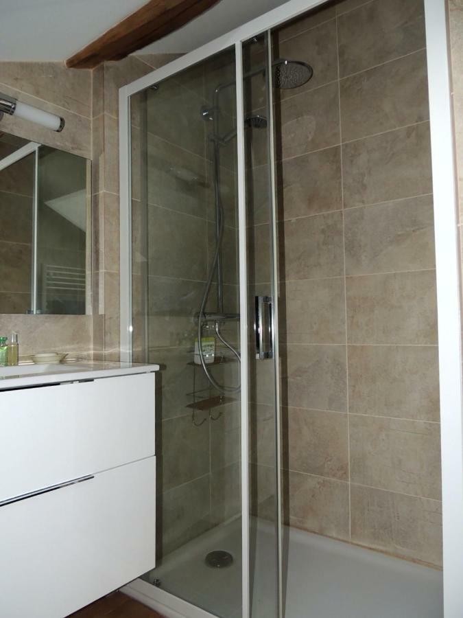 كلوني Maison Romane 1136 المظهر الخارجي الصورة