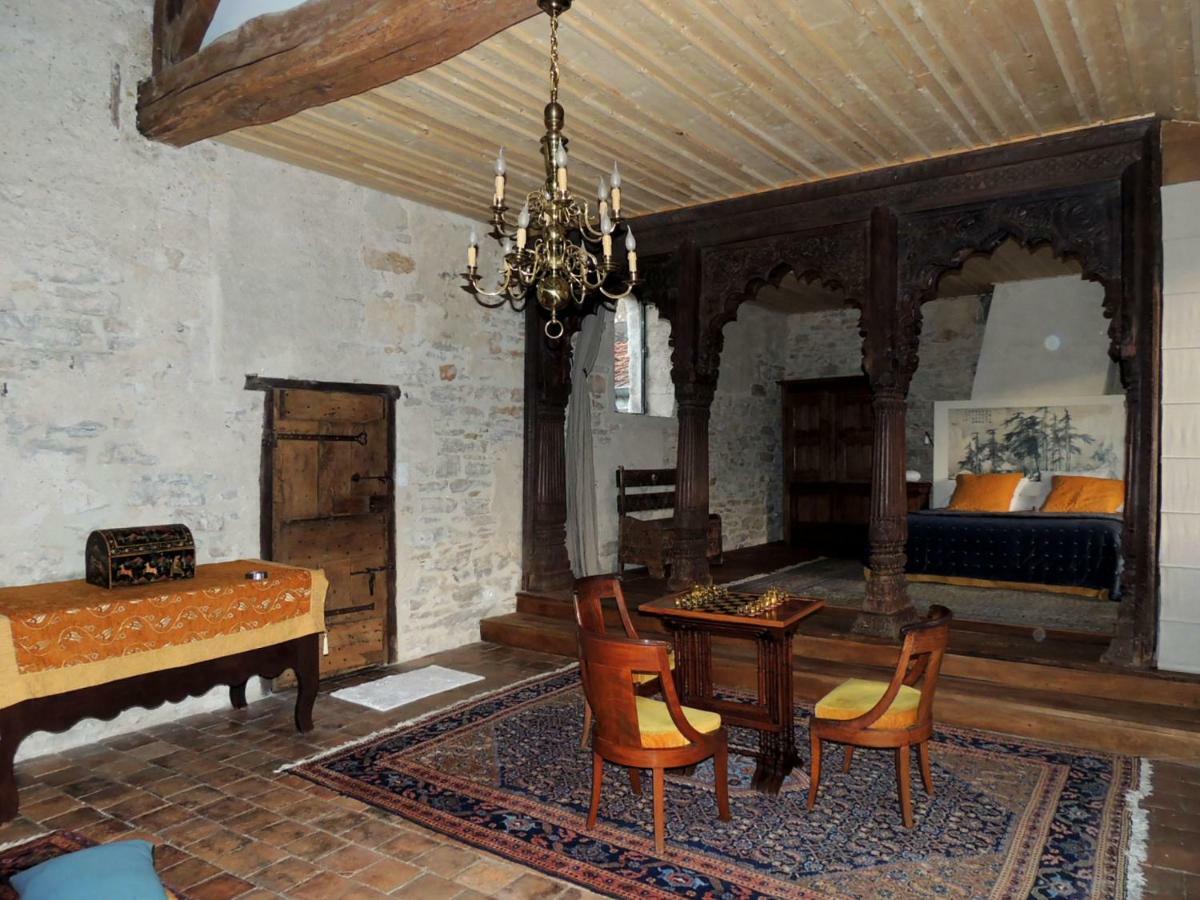 كلوني Maison Romane 1136 المظهر الخارجي الصورة