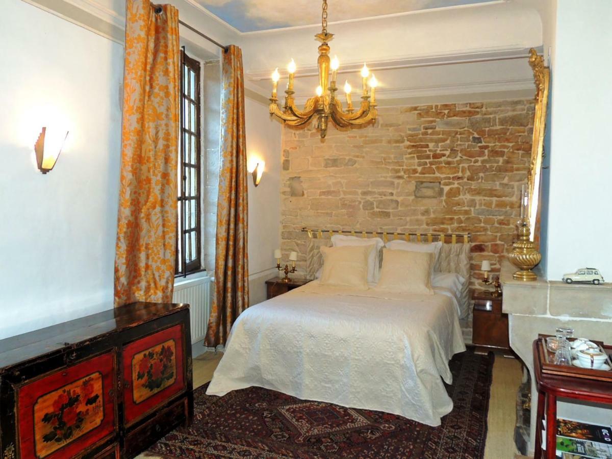 كلوني Maison Romane 1136 المظهر الخارجي الصورة